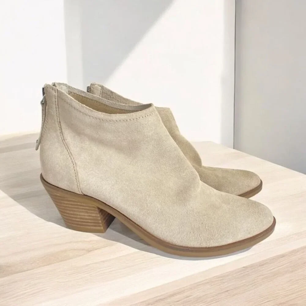 Dolce Vita Erika Suede Booties Beige Size 6 - Picture 3 of 11